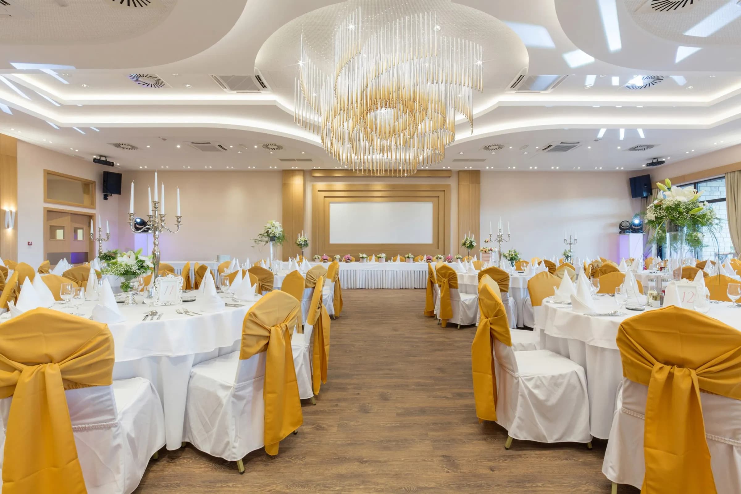 Ballroom — lighting design by Jaroslav Bejvl