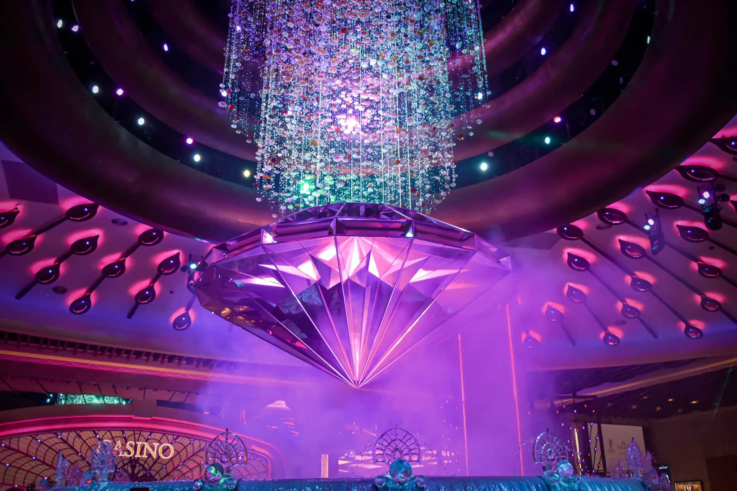Galaxy Cotai Casino Macao — lighting design by Jaroslav Bejvl (2)