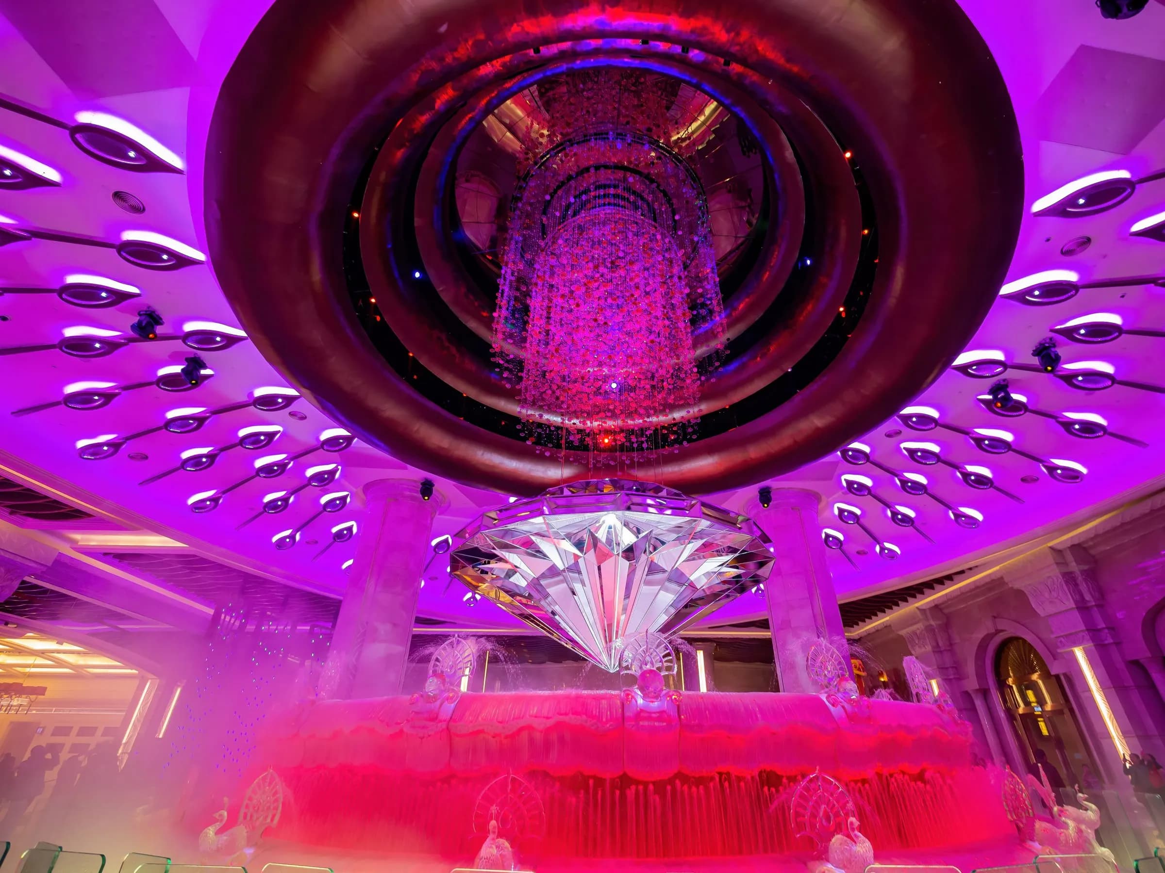 Galaxy Cotai Casino Macao — lighting design by Jaroslav Bejvl (3)