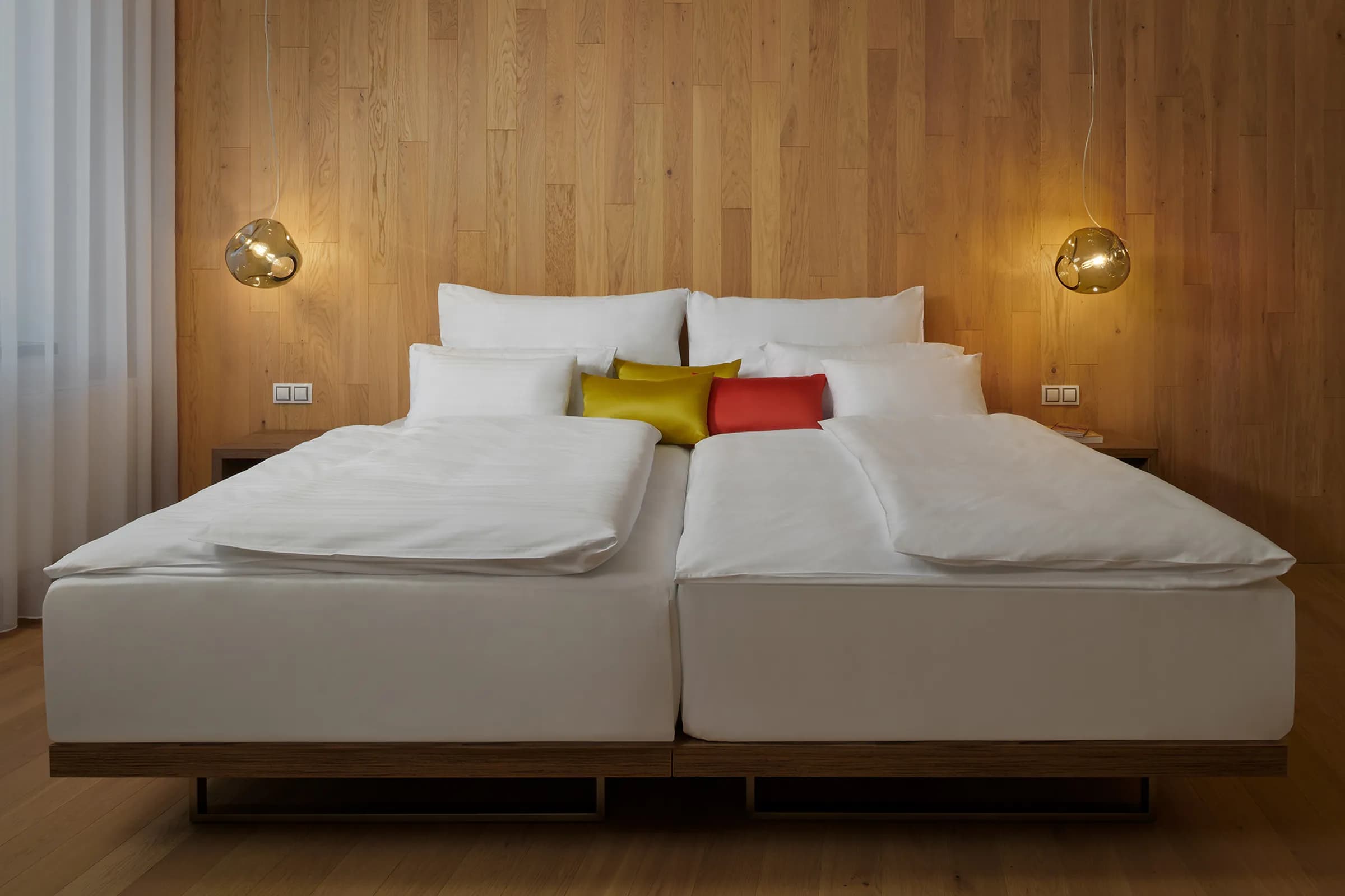 Hotel Passage Brno — lighting design by Jaroslav Bejvl (13)
