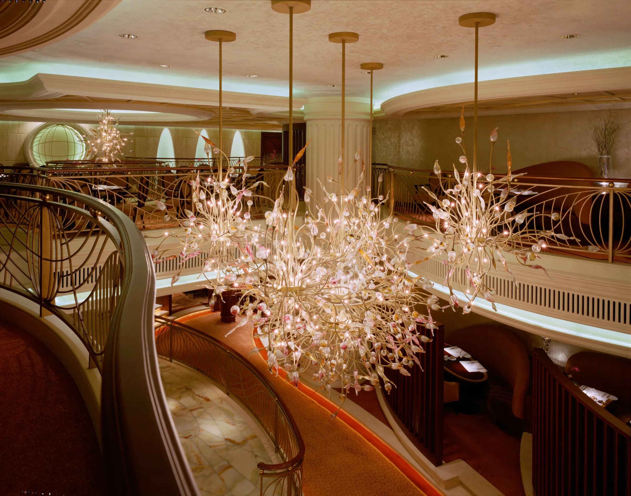 The Ritz-Carlton Hong Kong — lighting design by Jaroslav Bejvl (3)