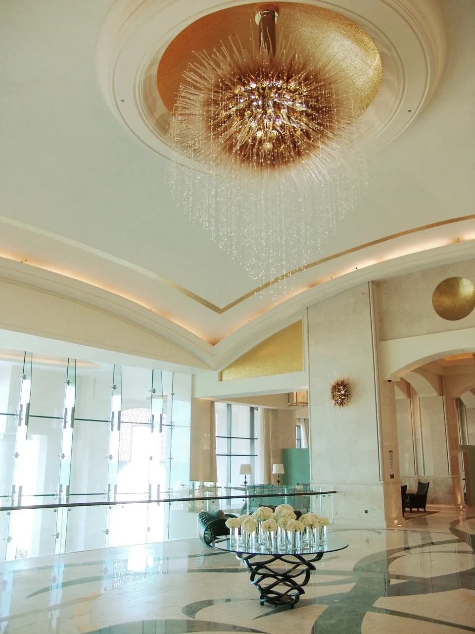 Saint Regis Hotel Abu Dhabi — lighting design by Jaroslav Bejvl (3)
