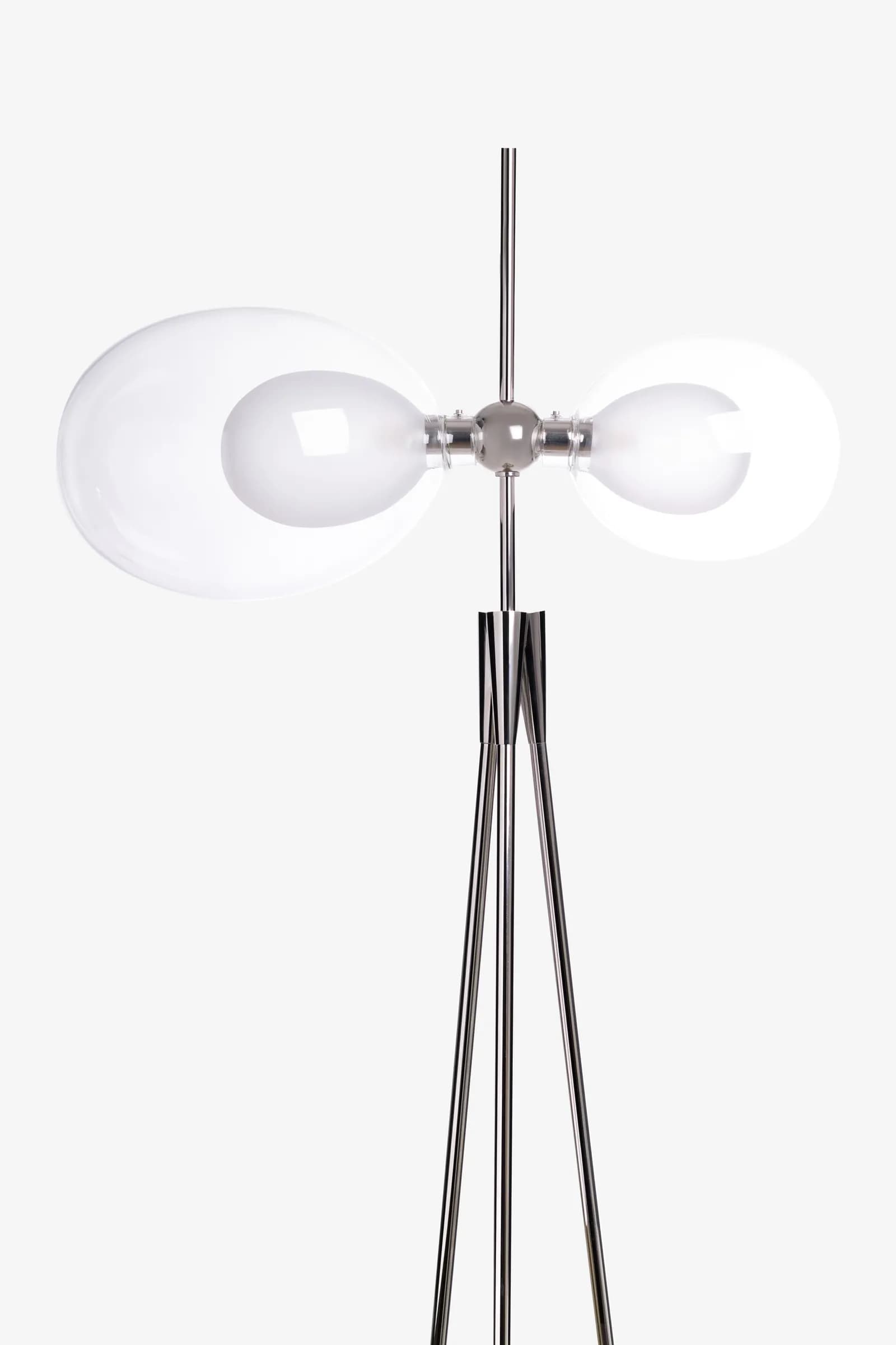 Sputnik 2 — lighting design by Jaroslav Bejvl (3)