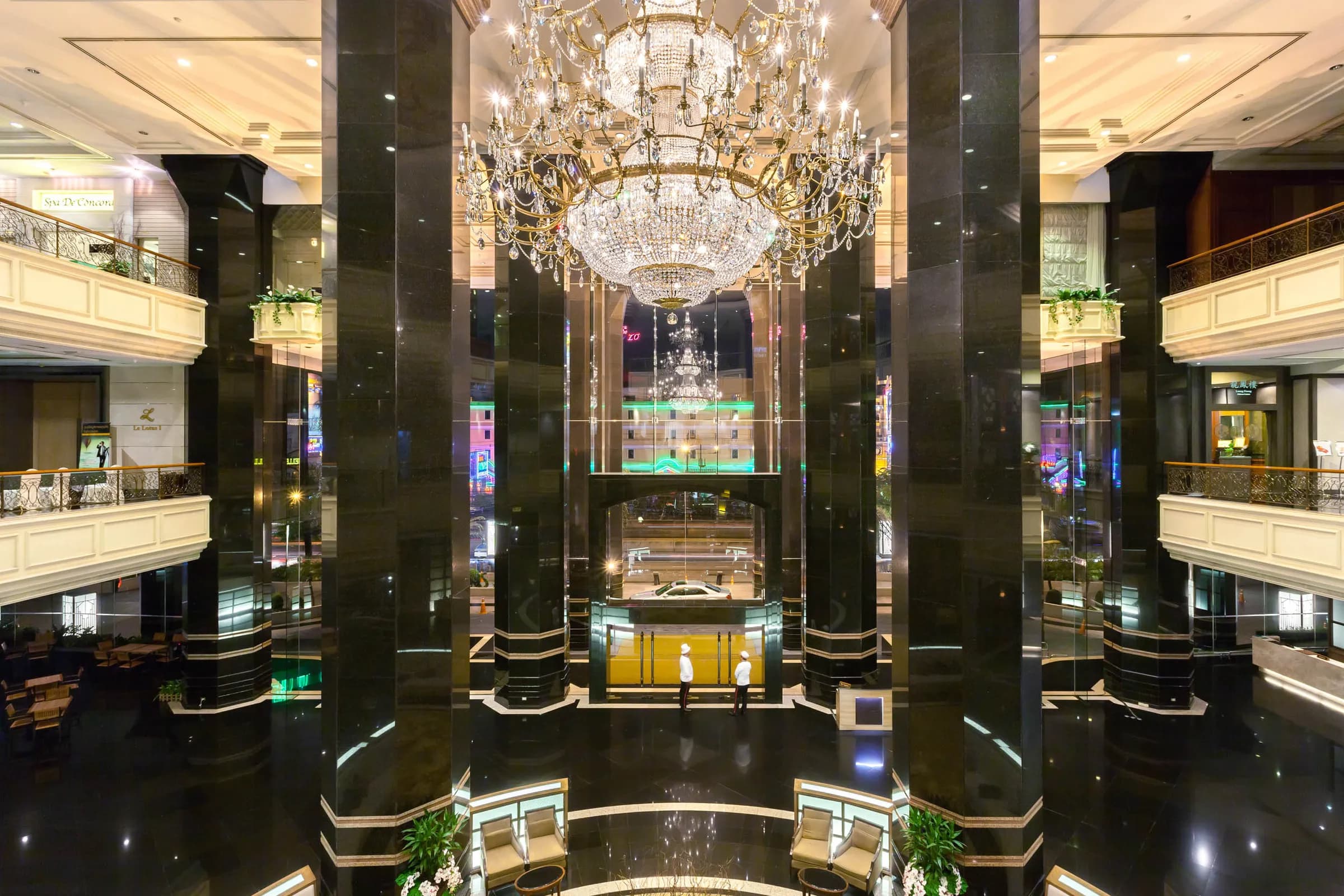 Swissotel Le Concorde Bangkok — lighting design by Jaroslav Bejvl