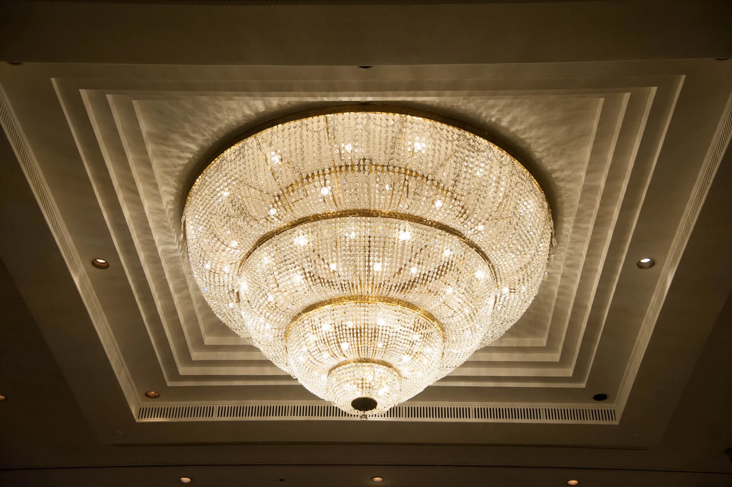 Swissotel Le Concorde Bangkok — lighting design by Jaroslav Bejvl (3)