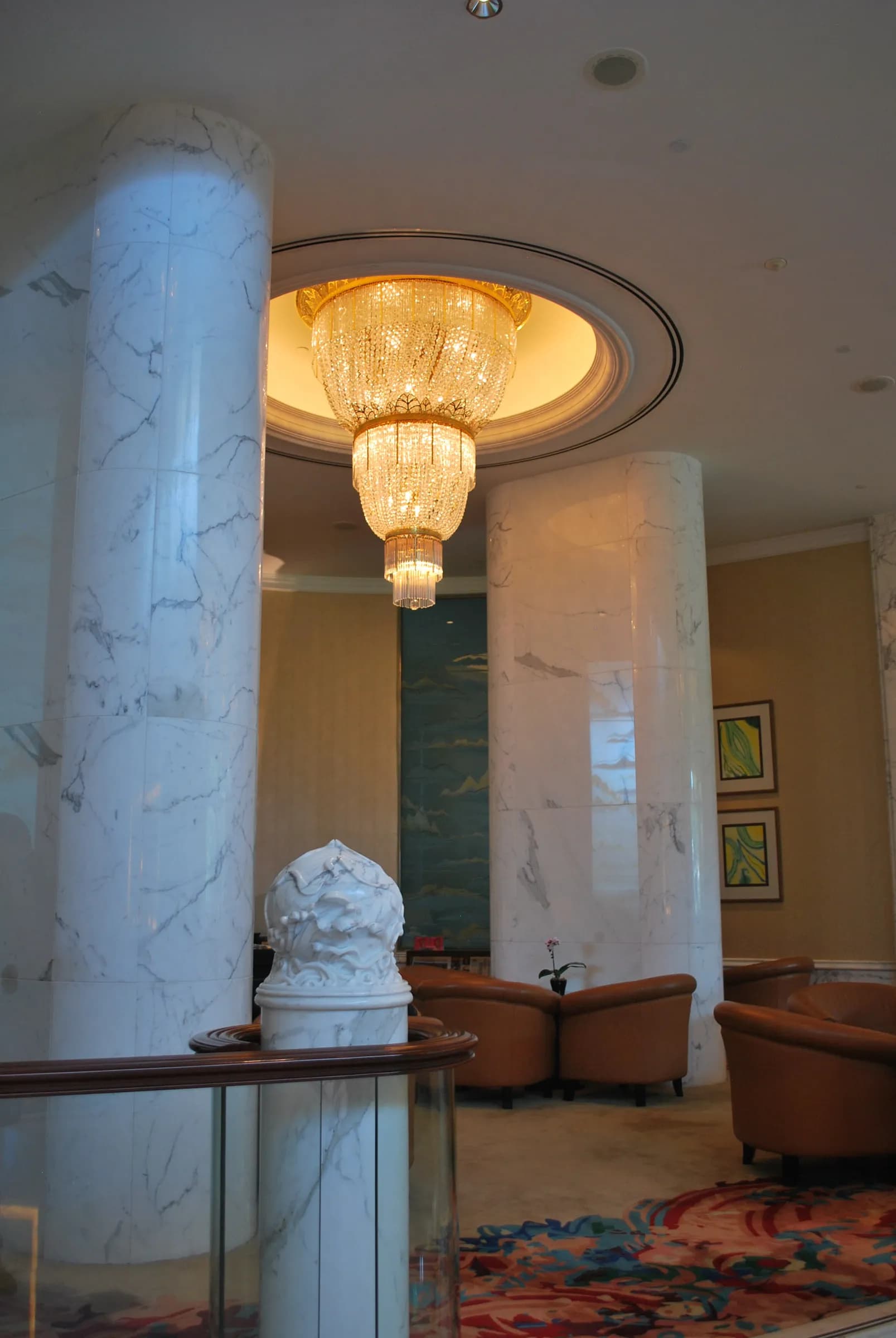 The St. Regis Singapore — lighting design by Jaroslav Bejvl (2)