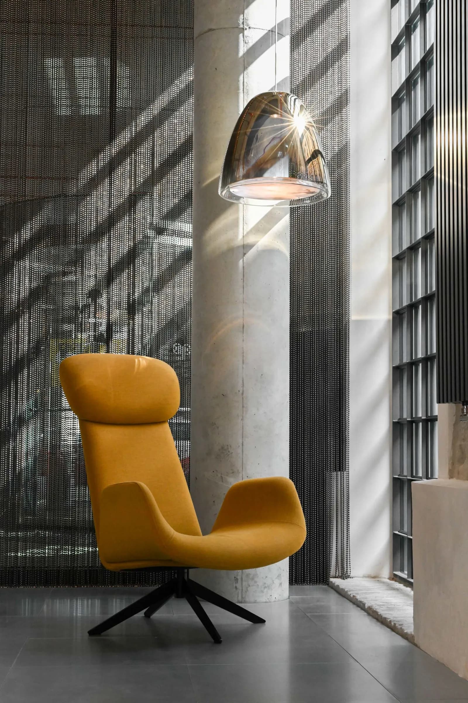 Wow Alabastro — lighting design by Jaroslav Bejvl (1)